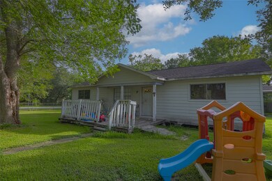 2725 Redbud Ln unit 832, Alvin, TX 77511 - photo 2