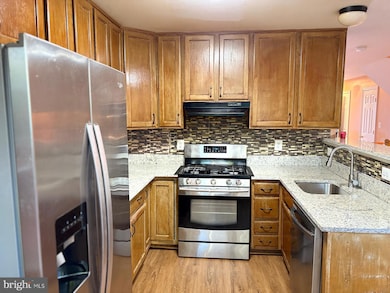 15869 Pebblewood St, Dumfries, VA 22025 - photo 7