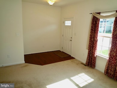 816 N Aikens Tavern Ct, Newark, DE 19702 - photo 5