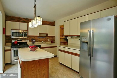 3308 Sleepy Ln, Falls Church, VA 22044 - photo 7