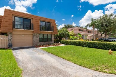 1606 W Harmony Lake Cir, Davie, FL 33324 - photo 3