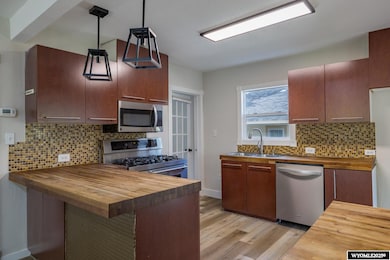 1606 S Oak St, Casper, WY 82601 - photo 4