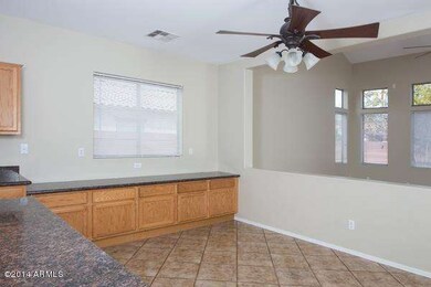 1362 E Cassia eat in