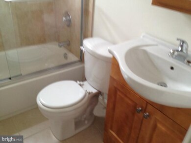 907 Arncliffe Rd, Essex, MD 21221 - photo 6