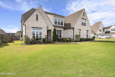 13377 Berkstone Loop, Olive Branch, MS 38654 - photo 3