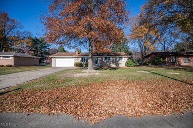 827 E 4th St, Dover, OH 44622 - photo 2