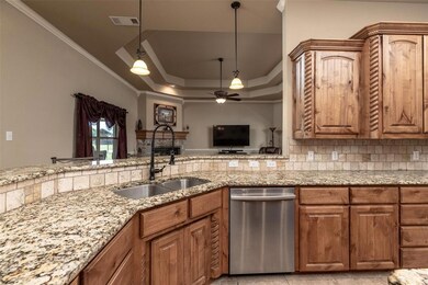 515 Morrow Rd, Springtown, TX 76082 - photo 7