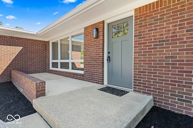 53 N Devon Ave, Indianapolis, IN 46219 - photo 4