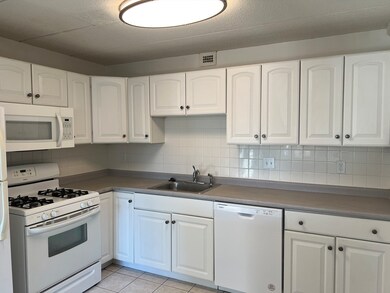 1 Pond St unit 7B, Winthrop, MA 02152 - photo 5