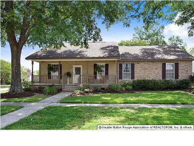 Charming Acadian style front