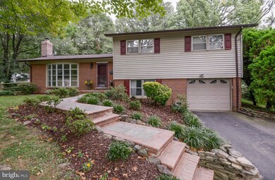 3309 Sleepy Ln, Falls Church, VA 22044 - photo 2