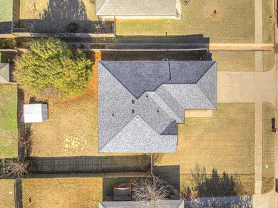 1913 New Haven Ct, Moore, OK 73160 - photo 5