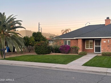 Grassy Front Yard