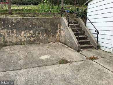 50 Ann St, Pottsville, PA 17901 - photo 5