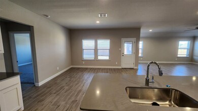 804 Waterford Way, Joshua, TX 76058 - photo 5