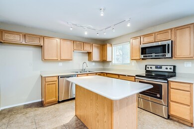 904 Desert Ave-14