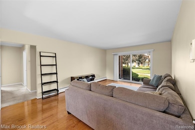 2440 Parmenter Blvd unit 112, Royal Oak, MI 48073 - photo 4