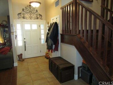Entry/Foyer, 16