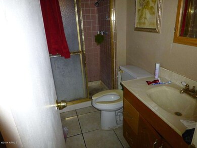 8134 W Piccadilly Rd, Phoenix, AZ 85033 - photo 6