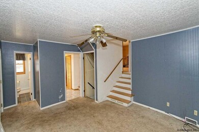 7 Crestwood Dr, Schenectady, NY 12306 - photo 3