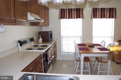 58 Roger Valley Ct, Parkville, MD 21234 - photo 3