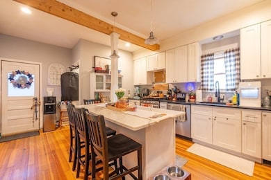 54-56 Stetson St, Whitman, MA 02382 - photo 4