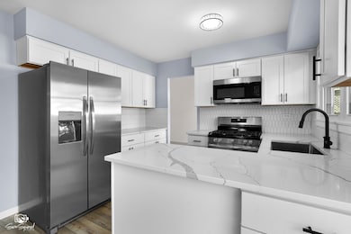 118 Camelot Way, Bolingbrook, IL 60440 - photo 5