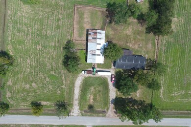 1804 County Road 192, Alvin, TX 77511 - photo 6