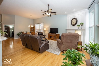 12992 Duval Dr, Fishers, IN 46037 - photo 7