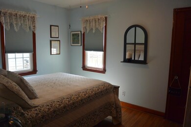 2nd bedroom