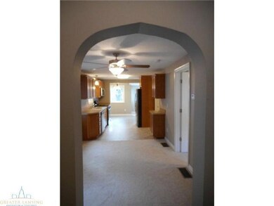 1409 W Mount, Lansing, MI 48910 - photo 2