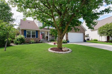 10112 Beresford Ct, Fishers, IN 46038 - photo 2