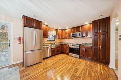 467 Rosanne Dr, Verona, PA 15147 - photo 7