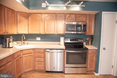 145 Bishop Dr, Aston, PA 19014 - photo 6