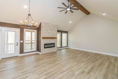 1130 Twin View Cir, Selmer, TN 38375 - photo 7