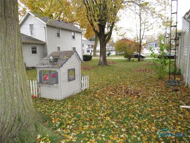 214 N Perry St, Woodville, OH 43469 - photo 7