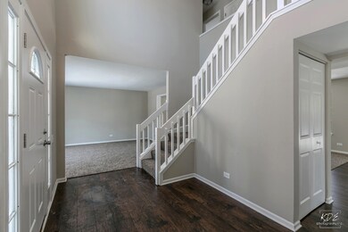 1523 Burr Oak Cir, Aurora, IL 60506 - photo 3