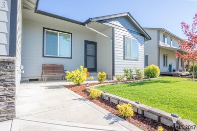 38613 SW Filbert St, Scio, OR 97374 - photo 2