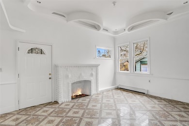 69 Hewlett St, Hempstead, NY 11550 - photo 5