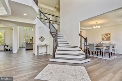 3802 Tudor Rose Ct, Upper Marlboro, MD 20772 - photo 3