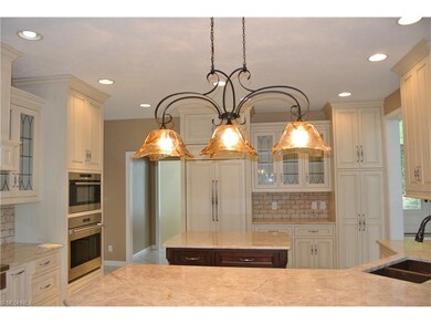 625 Hardwick Dr, Aurora, OH 44202 - photo 2