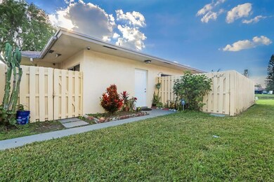 4807 Paulie Ct unit 57B, West Palm Beach, FL 33415 - photo 2