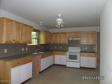 831 Keene Way, Sciota, PA 18354 - photo 5