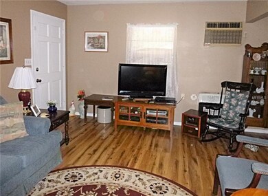 501 Thomas Ave, Frostproof, FL 33843 - photo 4