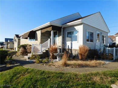 1524 8th St, Moundsville, WV 26041 - photo 3