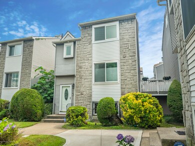 937 Goethals Road North_03