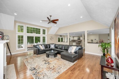 221 Hampstead St, Methuen, MA 01844 - photo 6