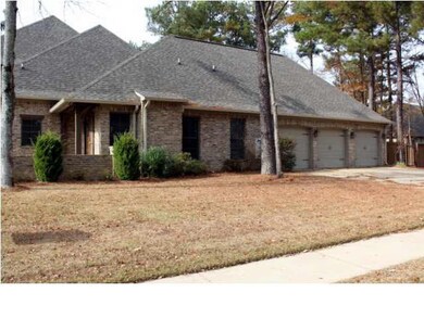 Side Entry 3 Car Garage