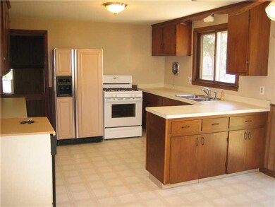 25 Hagerstown Rd, Warwick, RI 02886 - photo 7