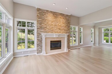 1051 Glen Oaks Dr, West Des Moines, IA 50266 - photo 3